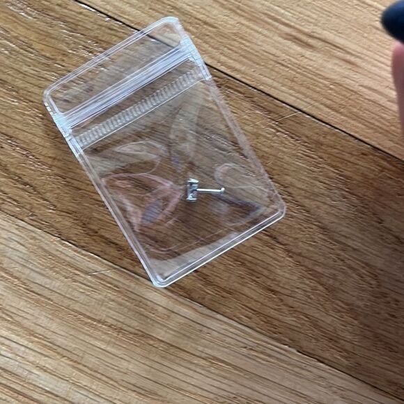 Teardrop pear CZ earring - Picture 6 of 6